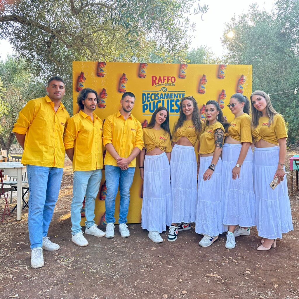 Hostess e steward di ToGet4U al Promo Tour Italia del brand Birra Raffo